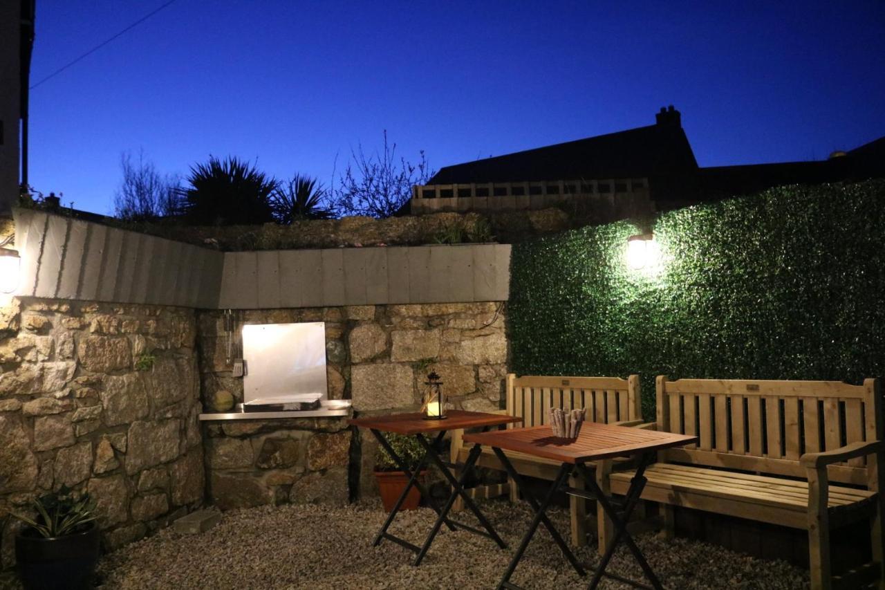 Large Cottage, 3 Beds All En-Suite, Small Village Location Overlooking Mousehole Penzance Buitenkant foto